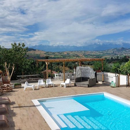 Bed And Breakfast La Pecora Rosa Sant'Omero Экстерьер фото