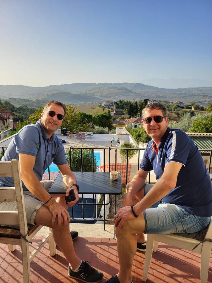 Bed And Breakfast La Pecora Rosa Sant'Omero Экстерьер фото