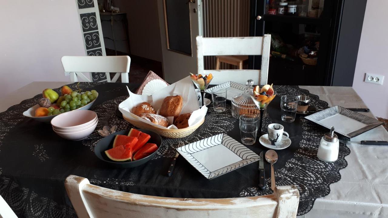 Bed And Breakfast La Pecora Rosa Sant'Omero Экстерьер фото