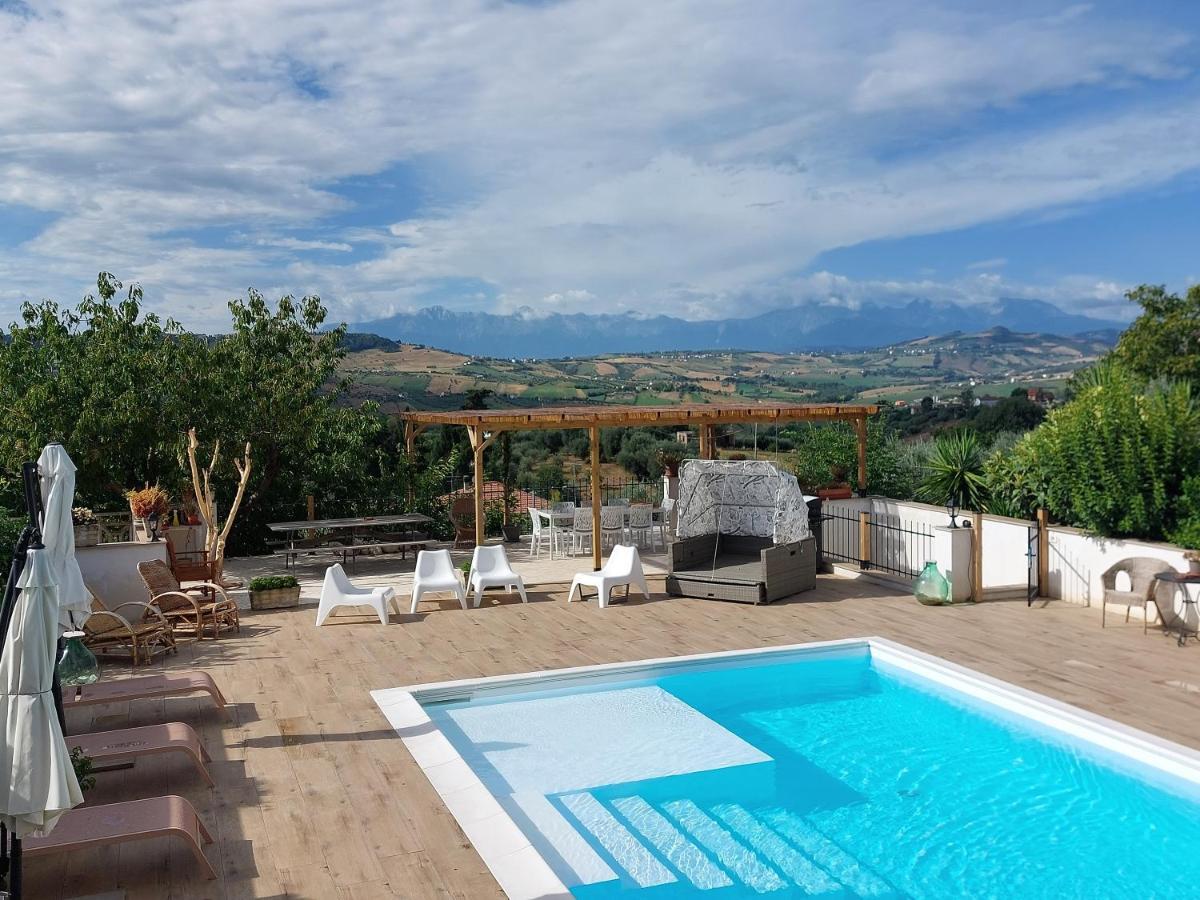 Bed And Breakfast La Pecora Rosa Sant'Omero Экстерьер фото